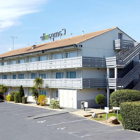 Campanile Nantes ~ Reze Aeroport Hotel Exterior photo